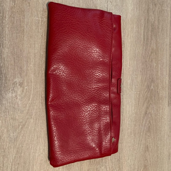 Red Matt and nat clutch - Picture 2 of 5